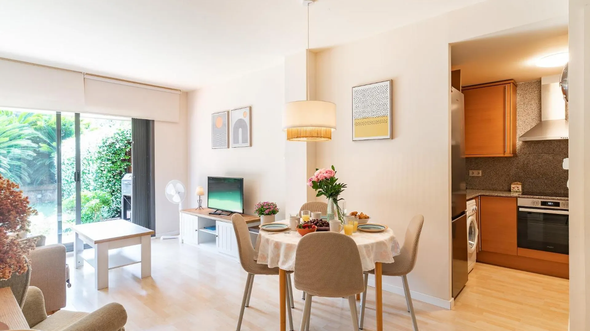 Charming Garden Apartment En 